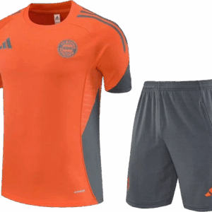Conjuntos de Entrenamiento Bayern Munich 2025/26 | Naranja